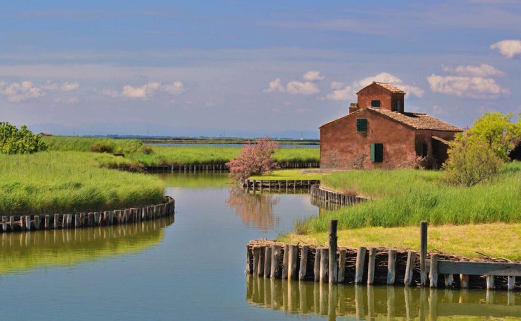 Comacchio-(FE),-Valli-di-Comacchio,-ph.-parcodeltapo.it,-CC-BY-NC-SA-3.0(1)