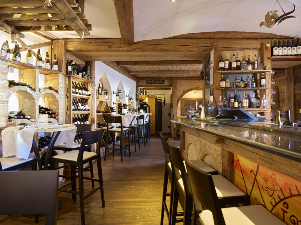 El Molin Wine Bar